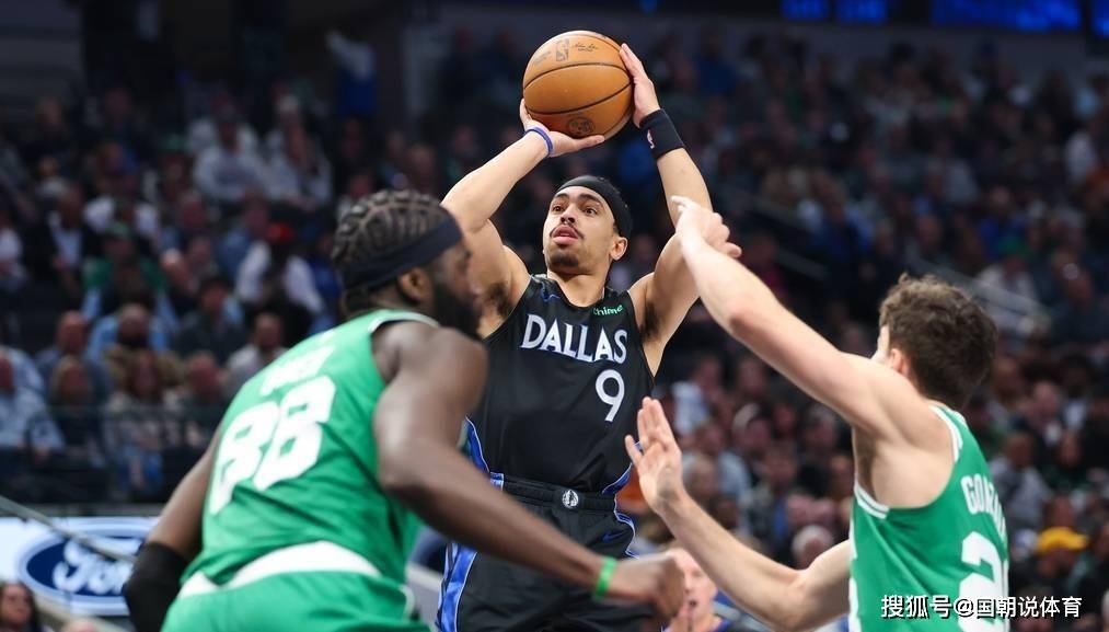 爱游戏APP-包含风云突变夏洛特黄蜂冲刺阶段篮板制胜，英超版图或变，质疑声仍在，球探报告显示潜力的词条