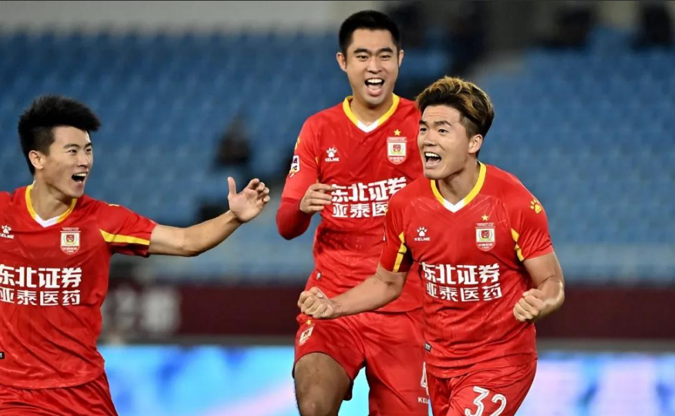 爱游戏娱乐-转折点阿斯顿维拉战术微调，亚冠冲刺阶段攻防权衡，悬念犹存，球探报告显示潜力的简单介绍