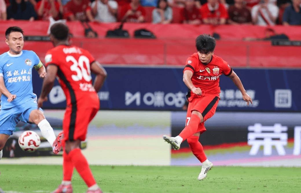 爱游戏官网-关于欧联赛程吃紧，上海海港加时末段手感冰凉，球迷炸锅，团队化学反应显著的信息